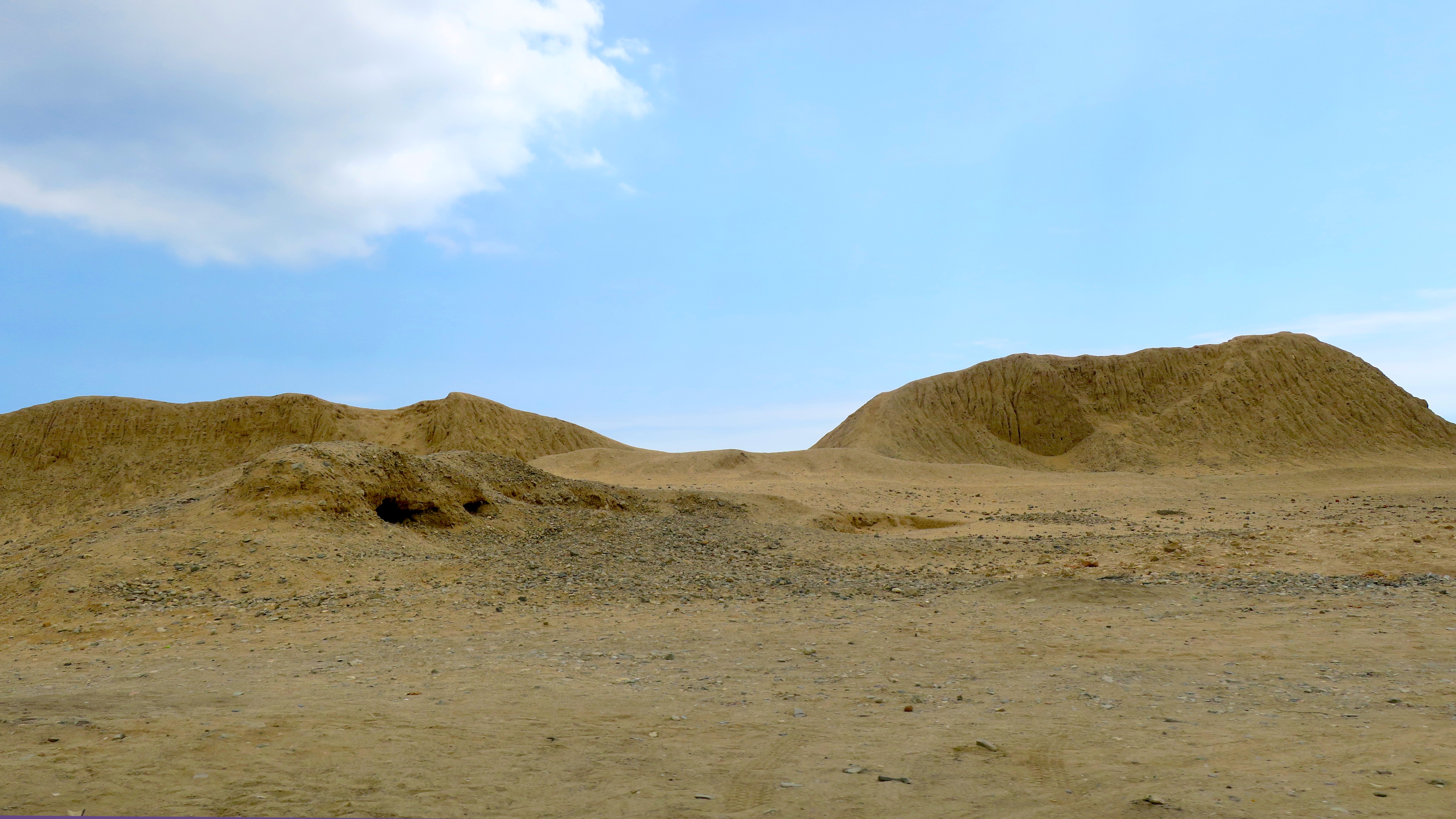 Adobe walls of Chan Chan, the ancient Chimú capital near Trujillo, Peru