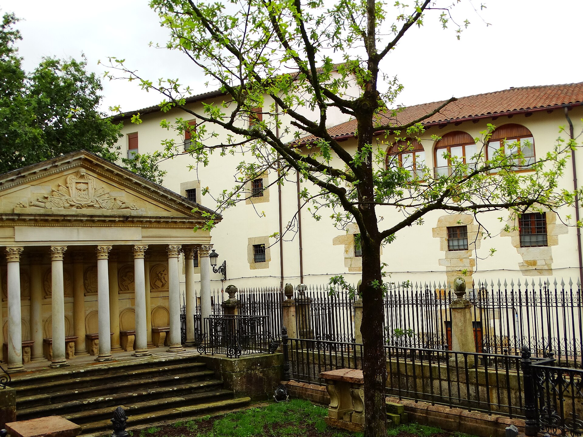 Gernikako Arbola oak tree, Basque Parliament, Gernika