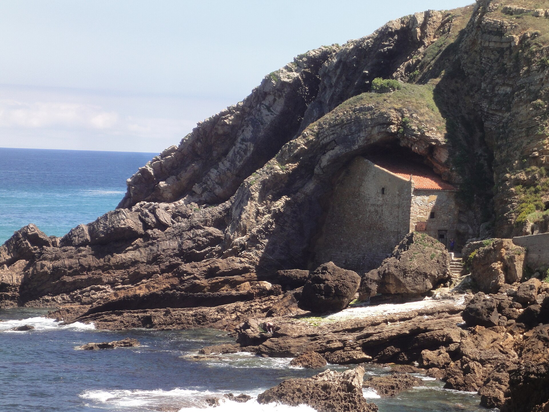 Ermita de Santa Justa cliffside chapel, Ubiarco