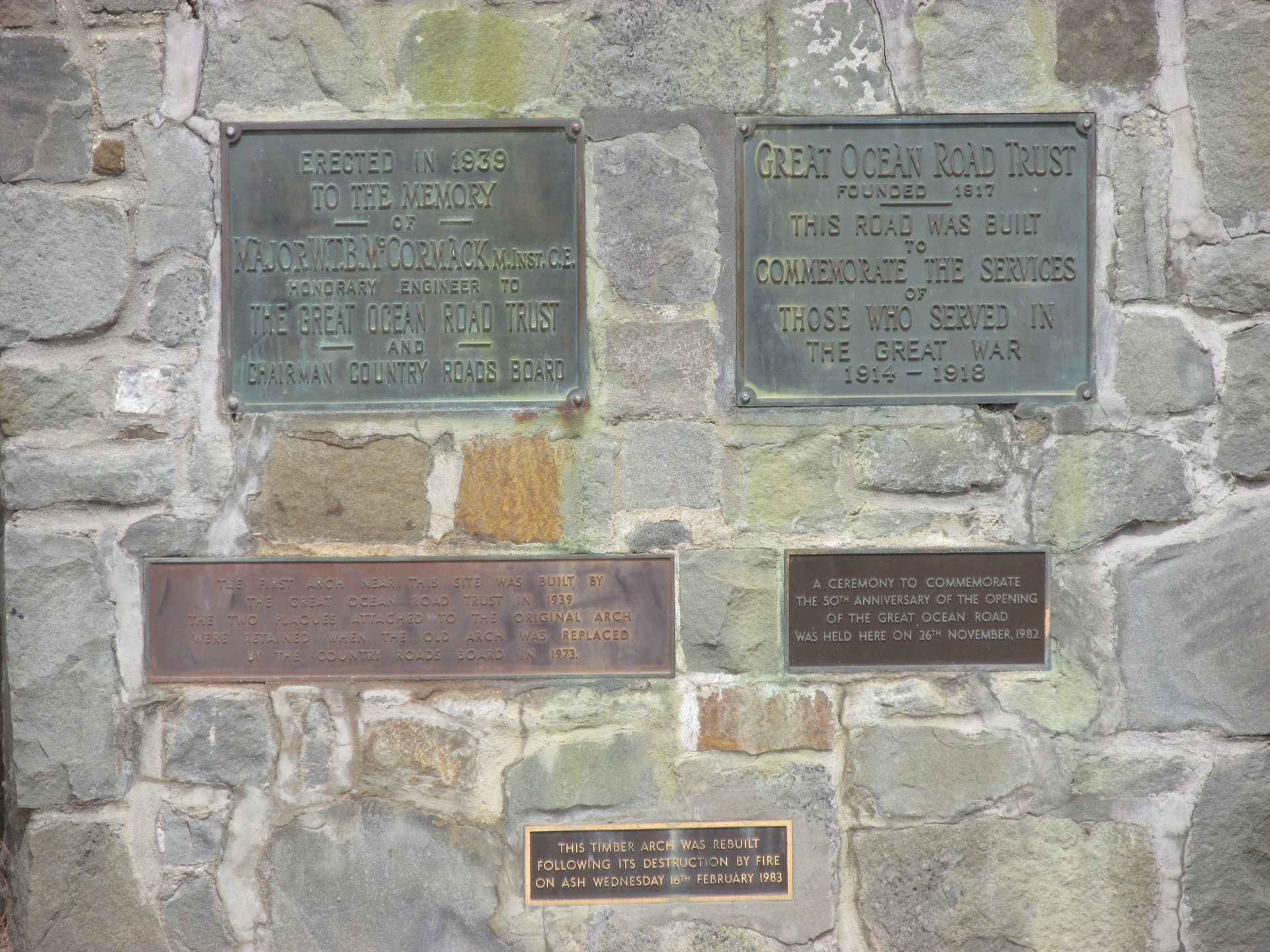 Great Ocean Road Memorial Arch, Victoria, Australia