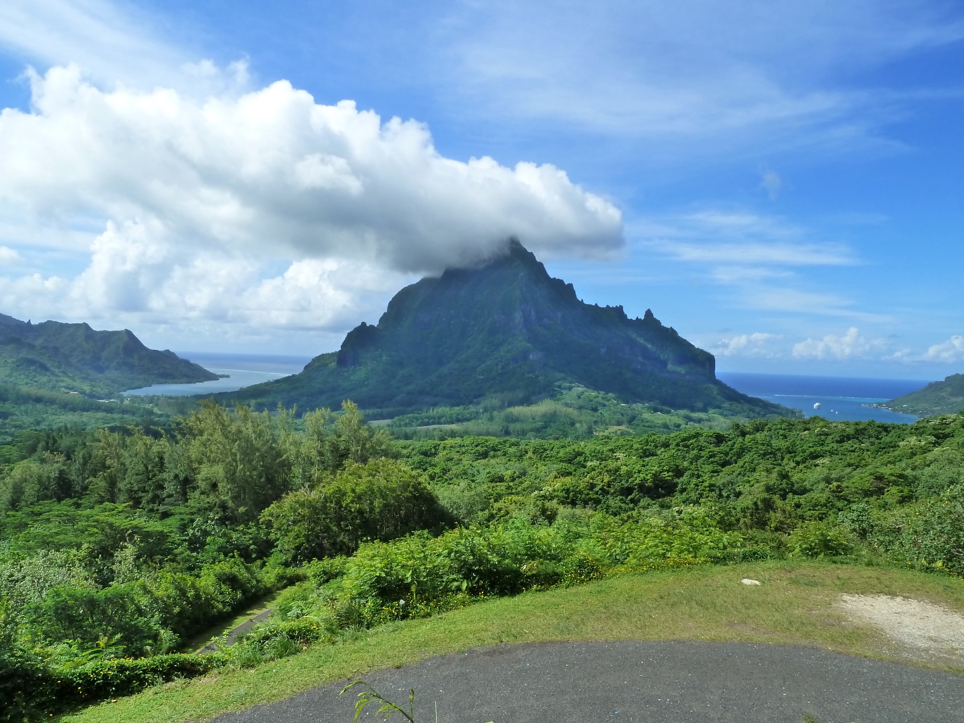 Cook's Bay and Opunohu Bay seen from Belvedere Lookout, Moorea