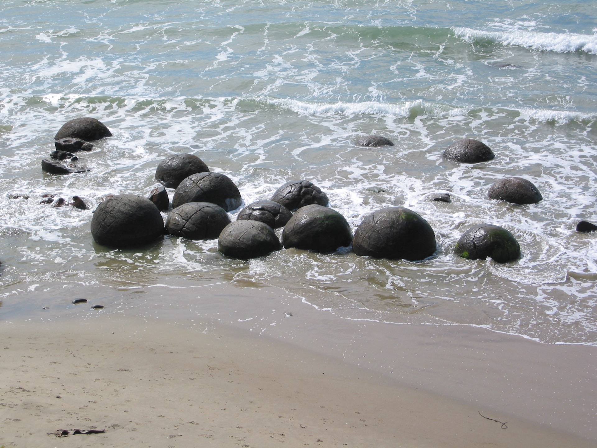 Moeraki Boulders, Otago coast, New Zealand