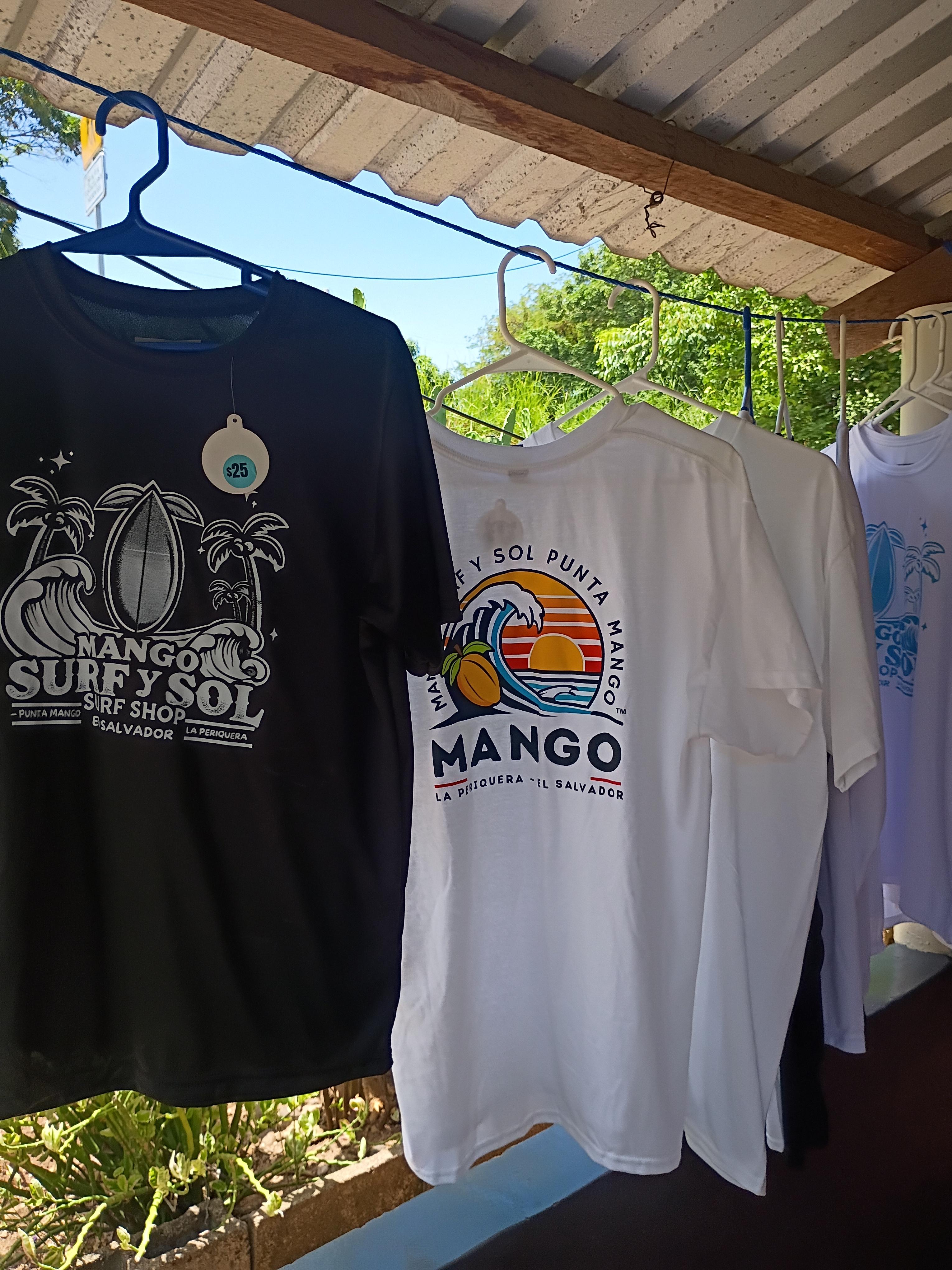 Mango Surf y Sol branded t-shirts