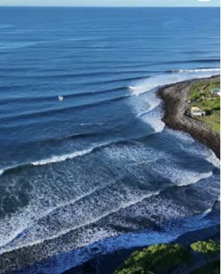 Drone shot of the wave lineup, by Ulise Hernandez