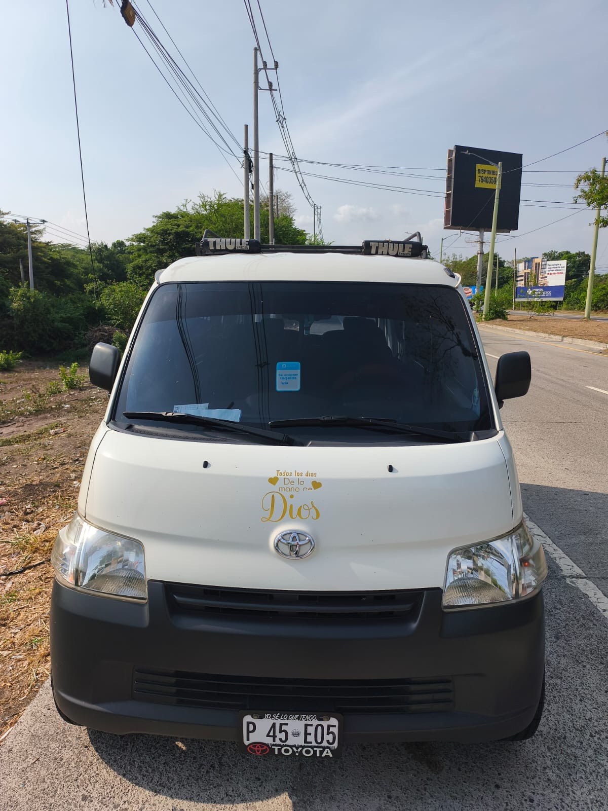 Toyota Lite Ace mini van, Victor Rivas Transportation